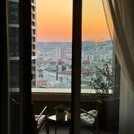 Sky Park Above The Appartement *